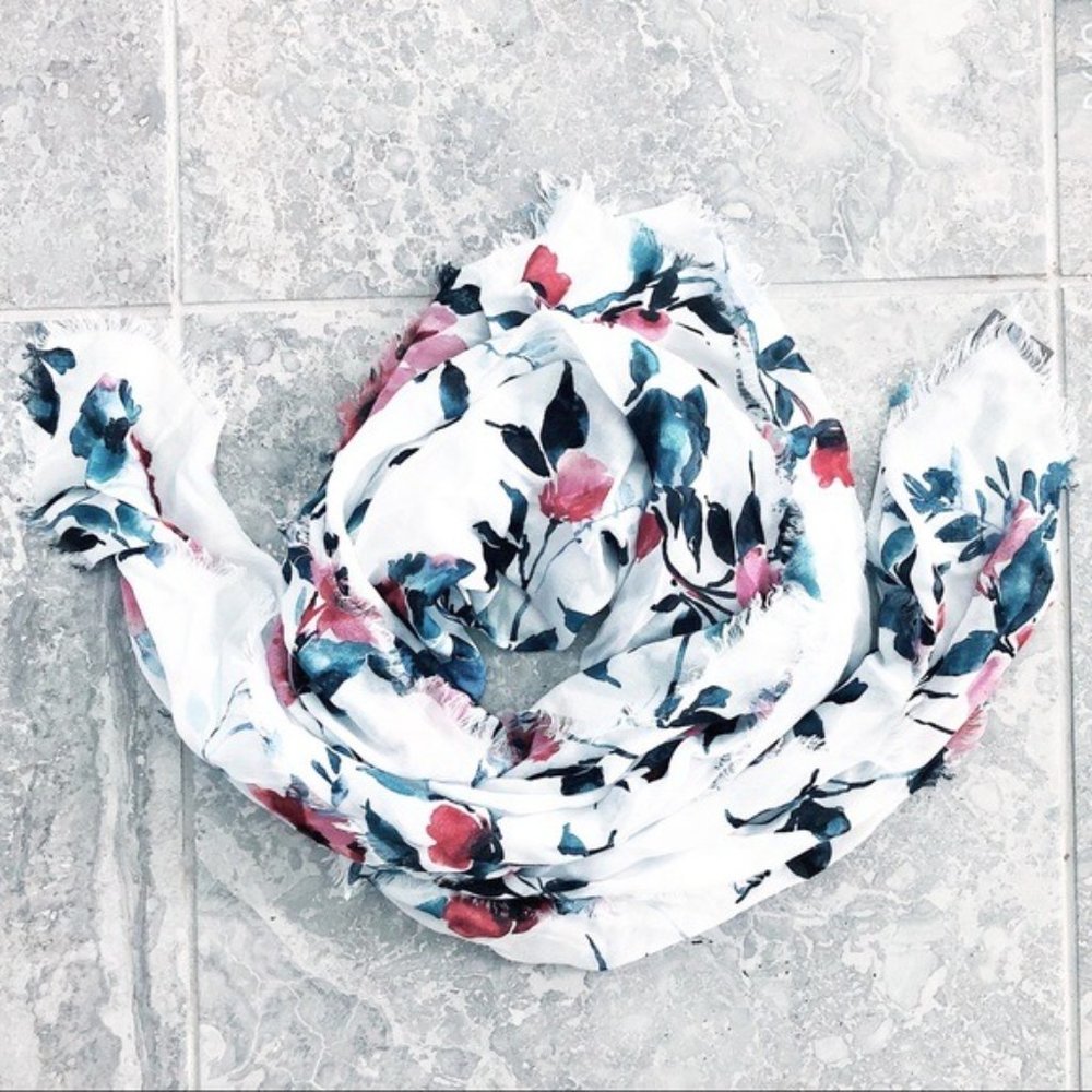 J.Jill Square Floral Scarf White Multi, One Size New with Tag - Picture 6 of 7